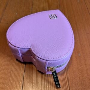 Kendra Scott Heart Jewelry Case